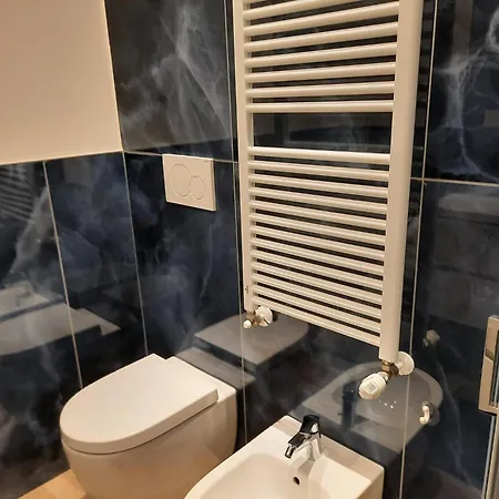 Rosso Melograno Apartment