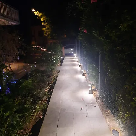 Rosso Melograno * Maranello